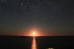 Moon set at Muriwai